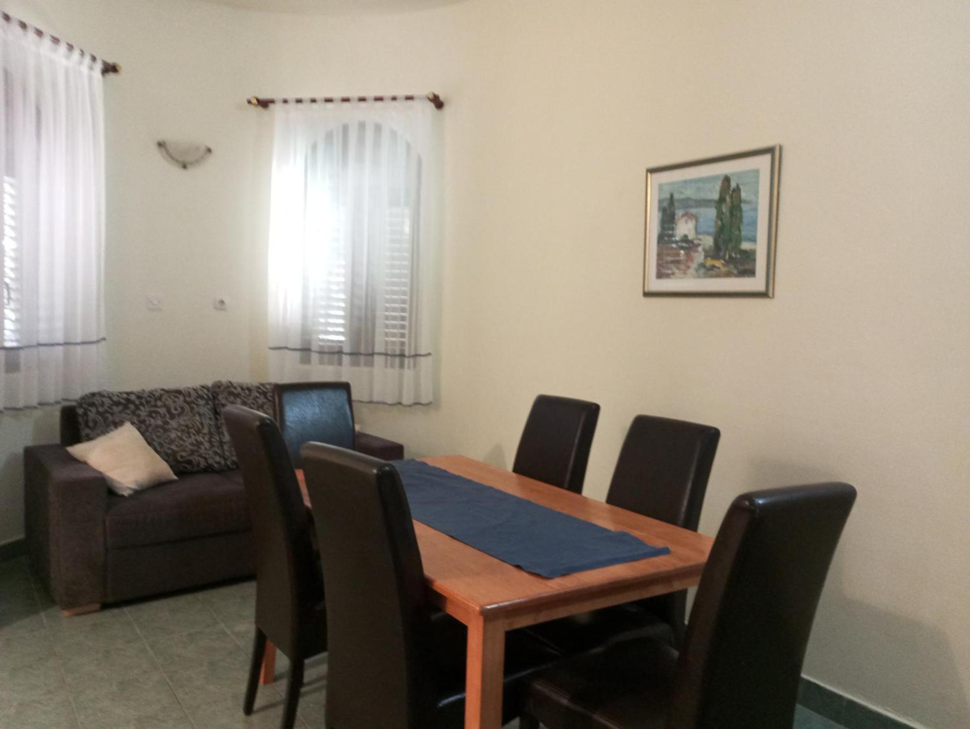 Apartment Adriana *