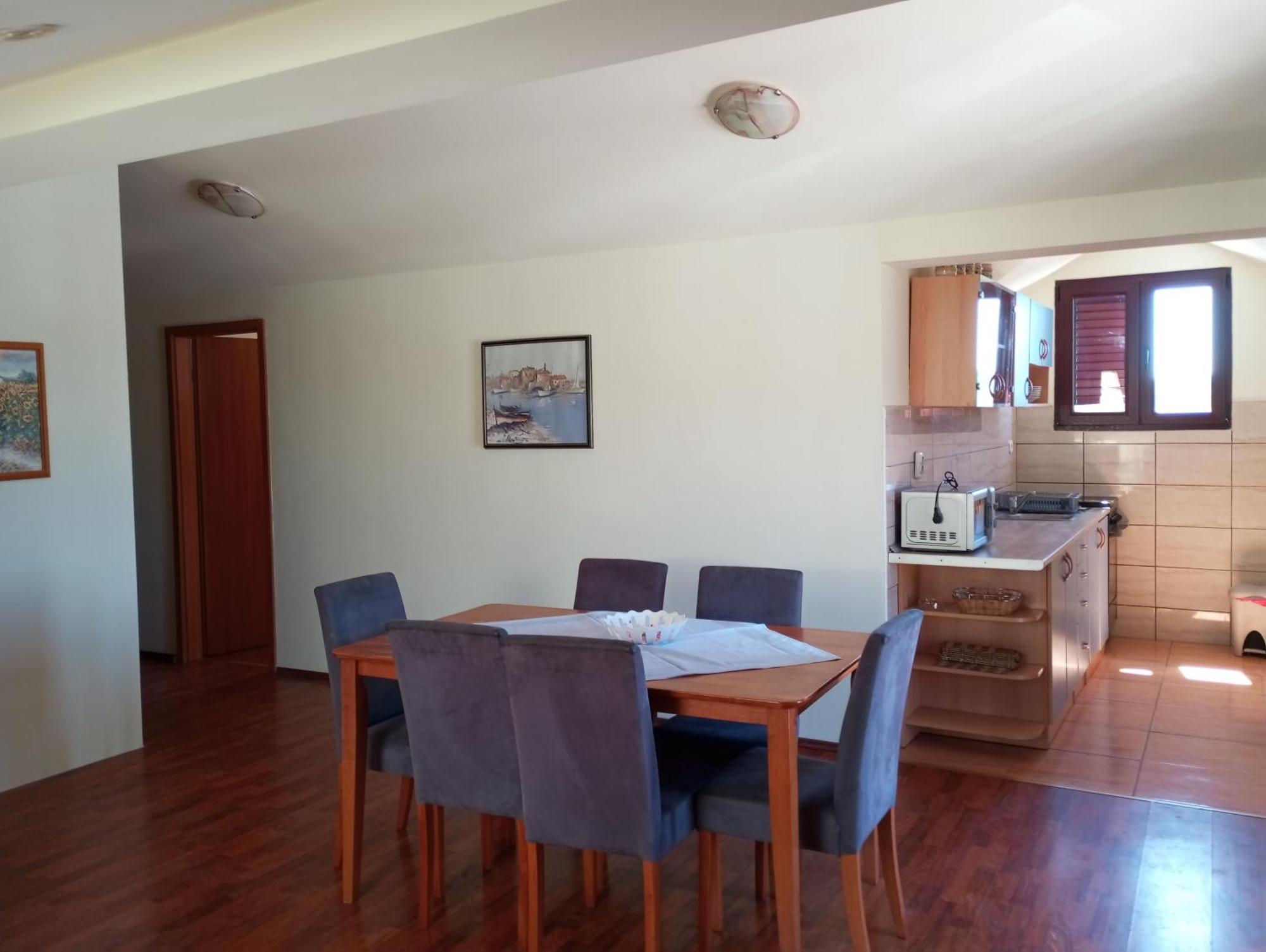 Apartment Adriana *